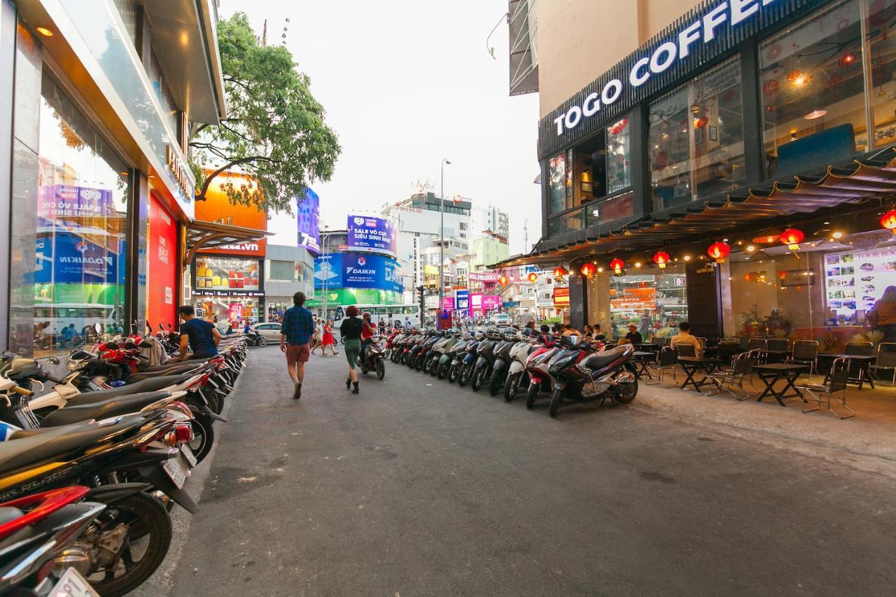 Central Studios At Ben Thanh Market By Circadian Ho Chi Minh City Bagian luar foto